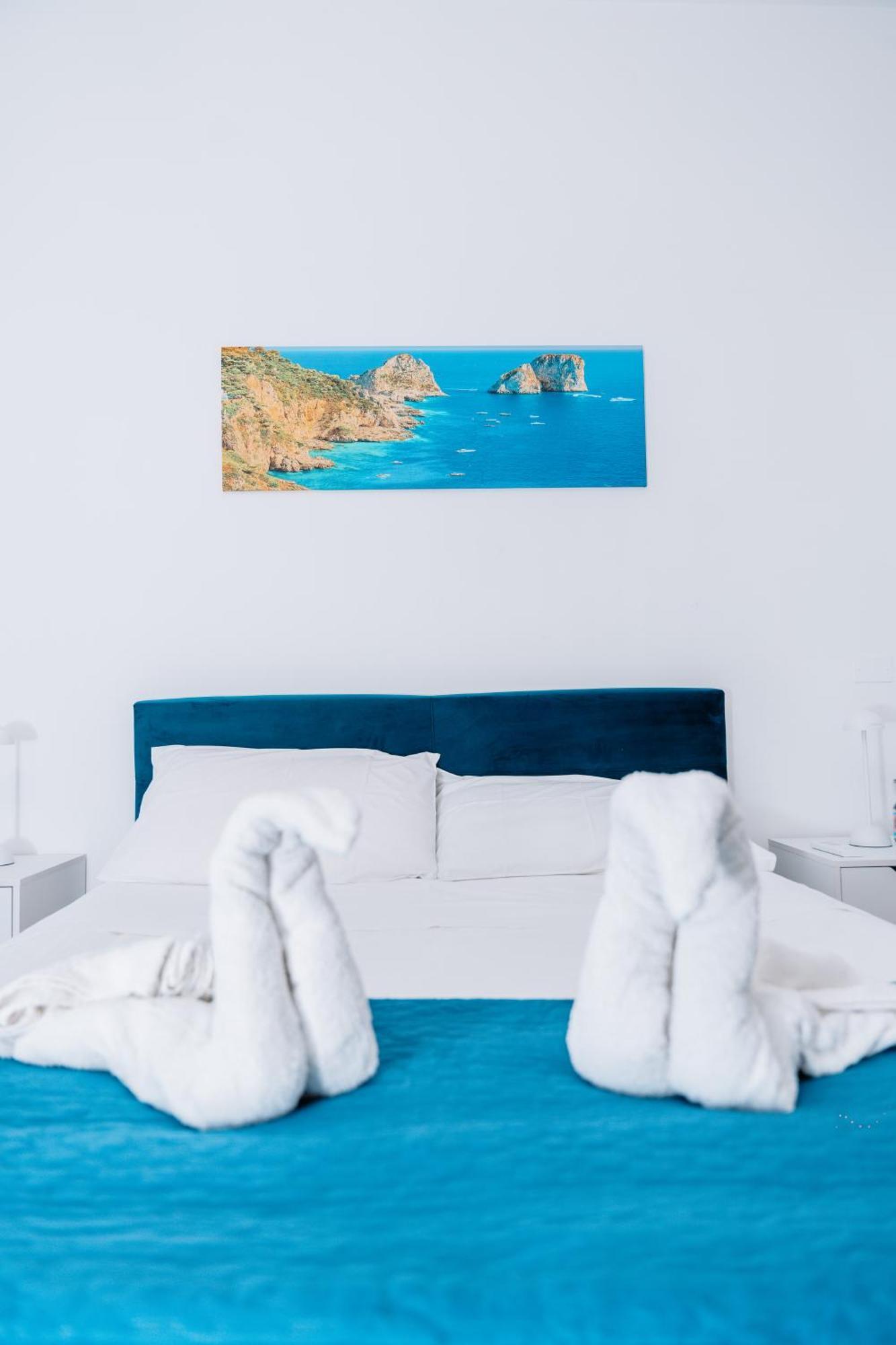 Holiday Home Mar Pacifico Napoli Екстериор снимка