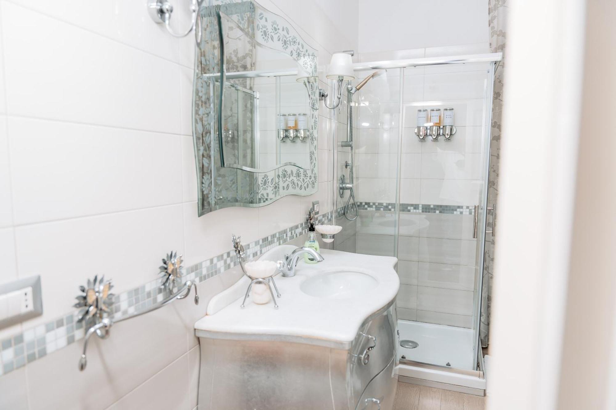Holiday Home Mar Pacifico Napoli Екстериор снимка
