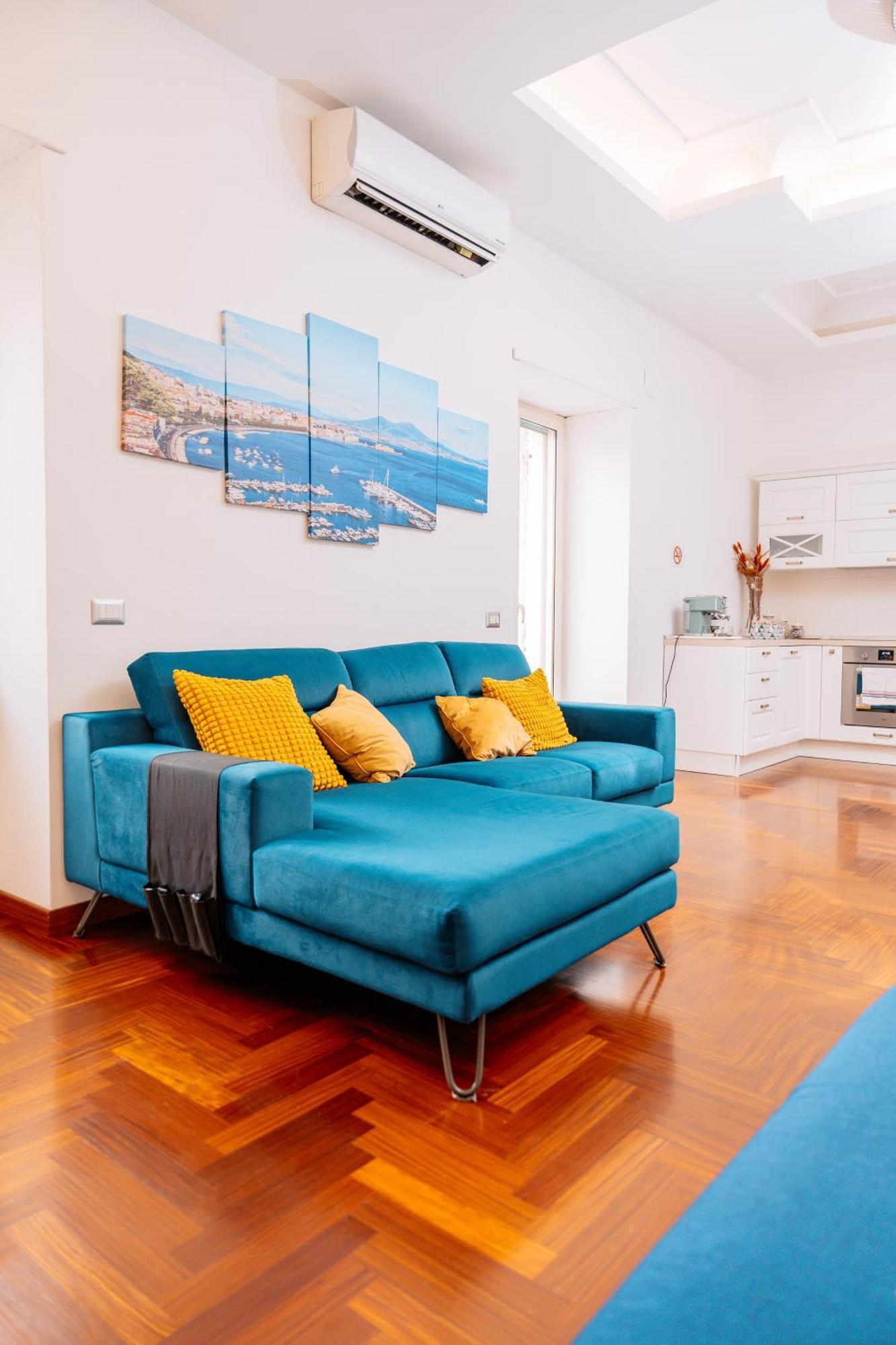 Holiday Home Mar Pacifico Napoli Екстериор снимка