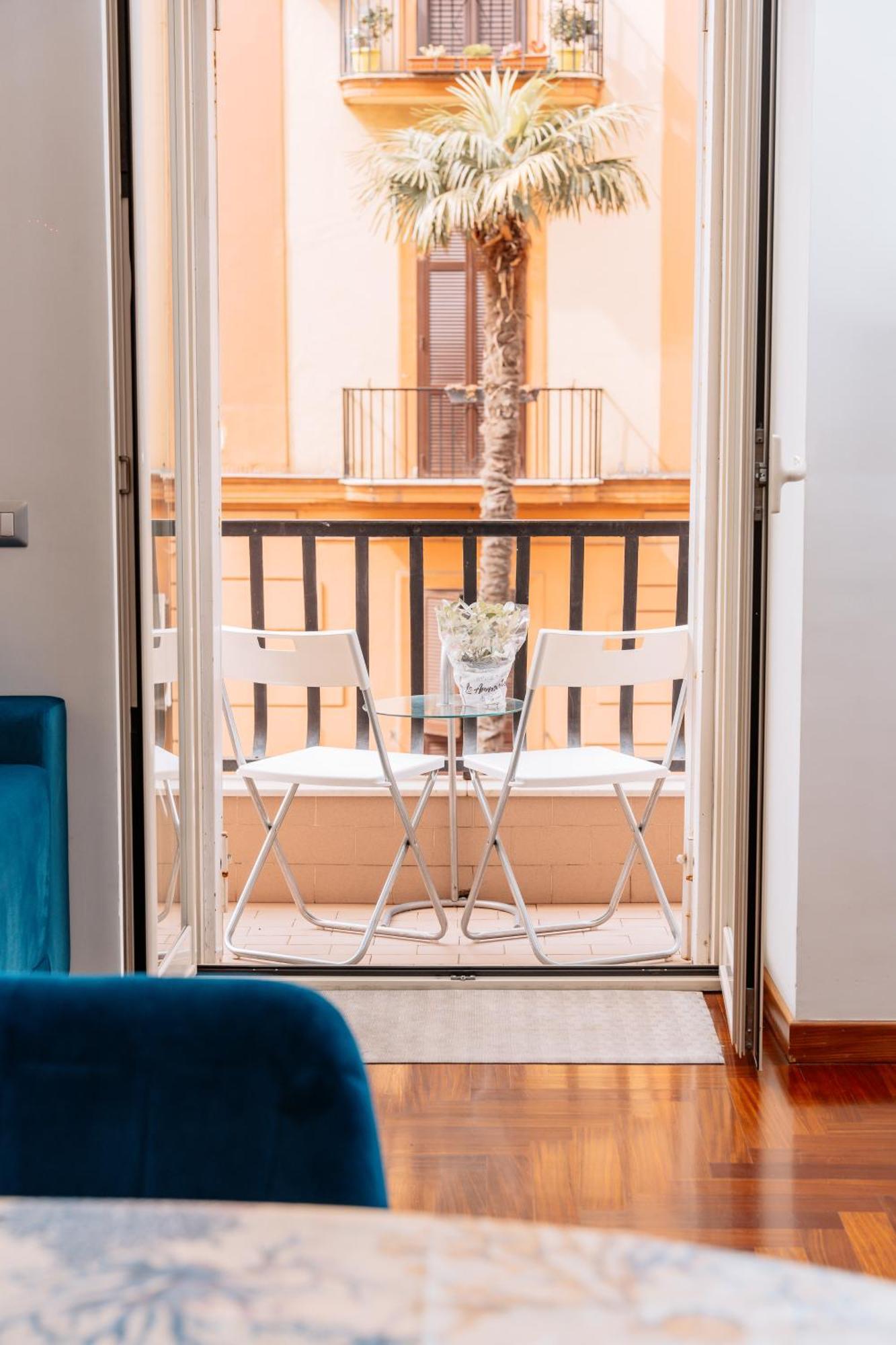 Holiday Home Mar Pacifico Napoli Екстериор снимка