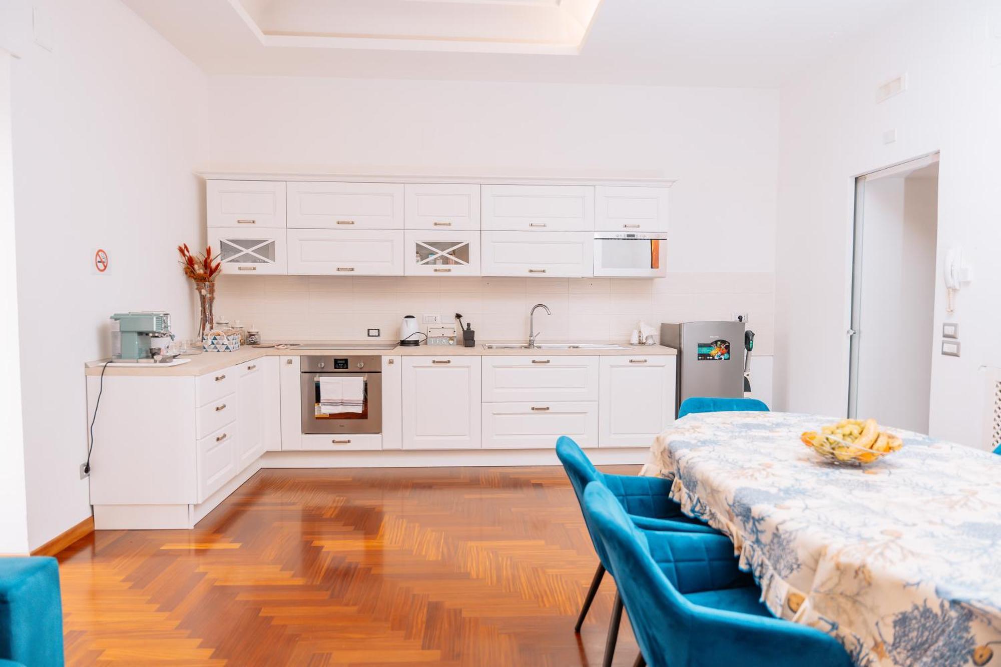 Holiday Home Mar Pacifico Napoli Екстериор снимка